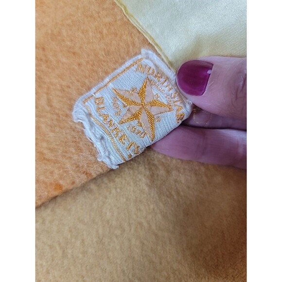 Vintage Northstar Woolen Mills Blanket Satin Trim Orange/Yellow 75x67 - Picture 2 of 7